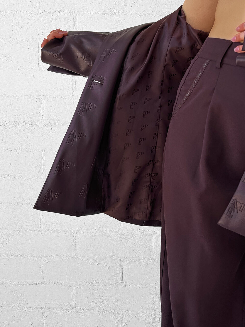 Kožený dvojradový blazer burgundy - Image 3