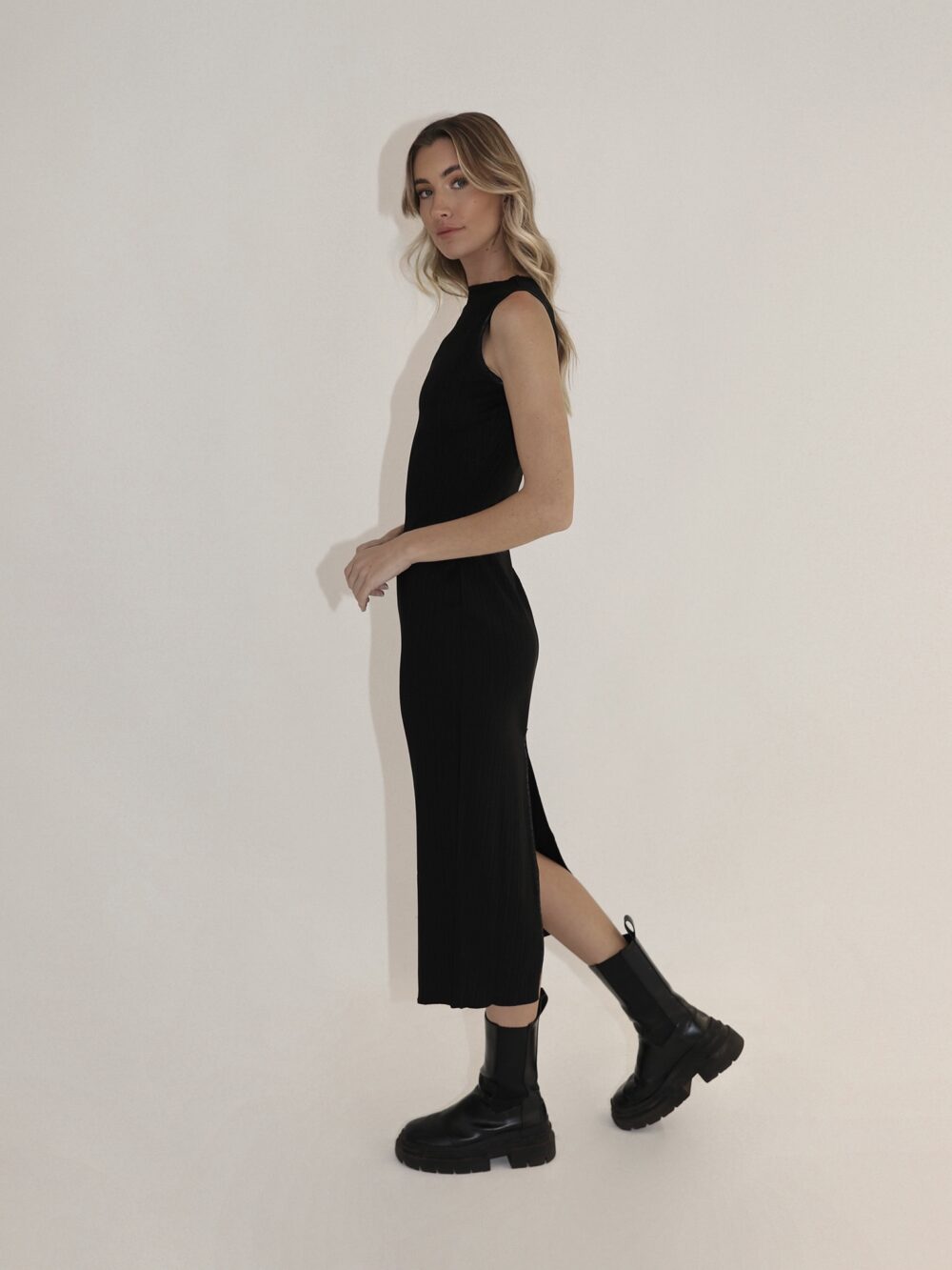 Pletené šaty - Image 4